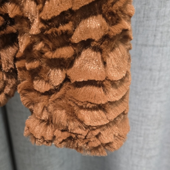 Frenchi Snuggly, chic Tan Teddy Jacket Size small - Picture 11 of 13